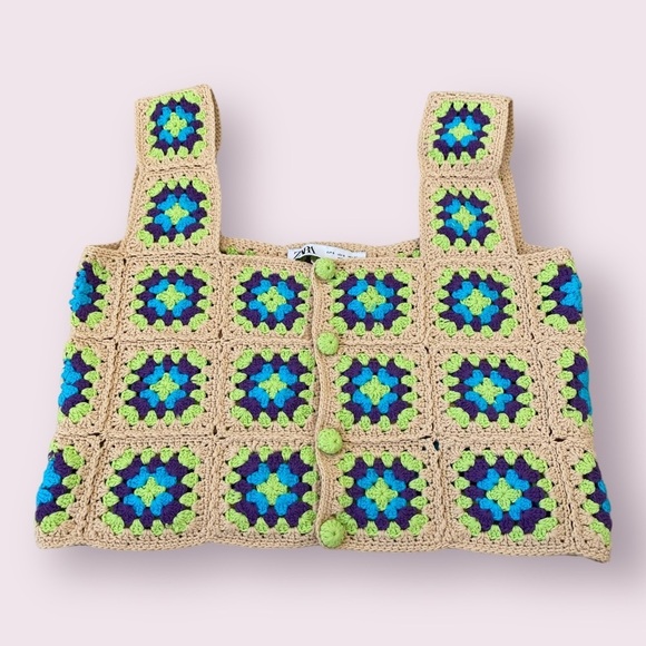 Zara Crochet Knit Button Crop Top - Picture 2 of 3